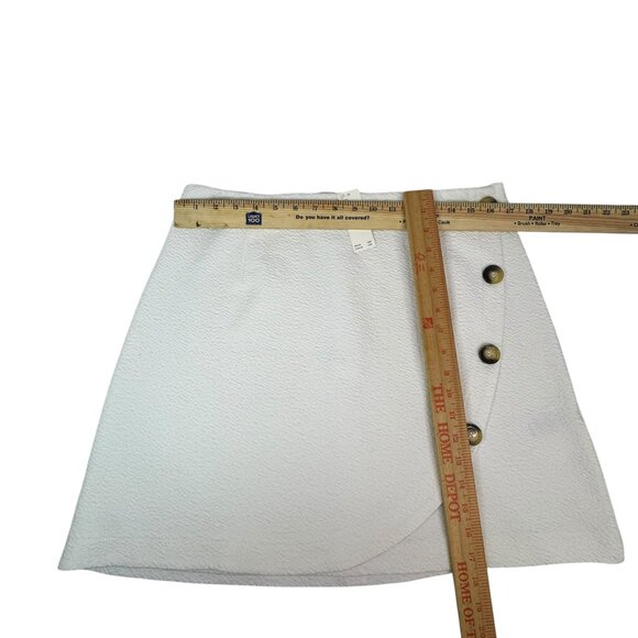 Maeve by Anthropologie Textured White Wrap Mini Skirt Size L  Button Detail NWT - Picture 8 of 8